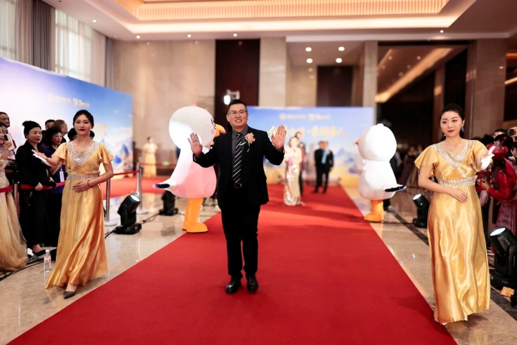 1761537856823956.jpg 70.jpg