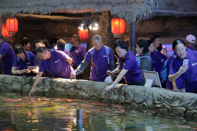 1761545320356370.jpg 180.jpg