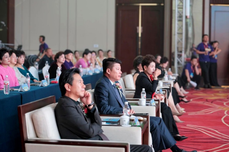 1761545518736708.jpg 198.jpg