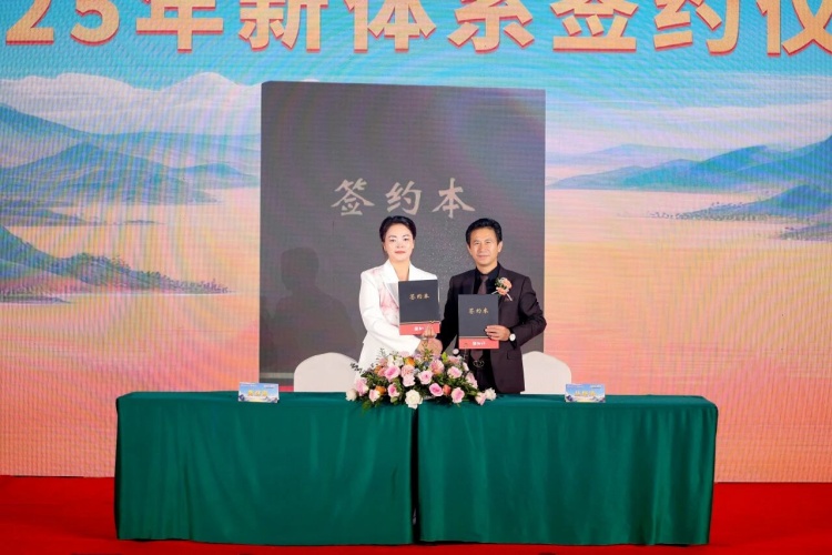 1761545650156949.jpg 210.jpg